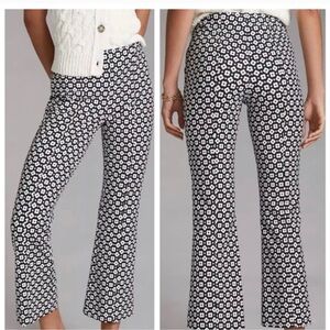Maeve Anthropologie Black and White daisy Patterned Flare knit stretch pants L